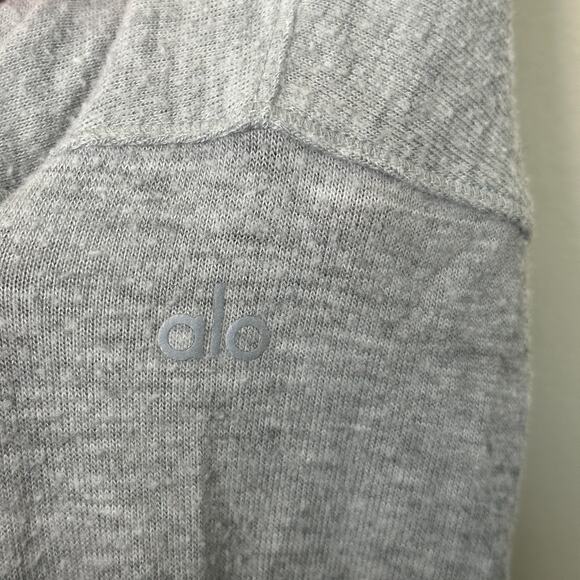 ALO YOGA Alolux Soho Cropped Henley Top Heather Gray Sz M {OO27} - Picture 4 of 4